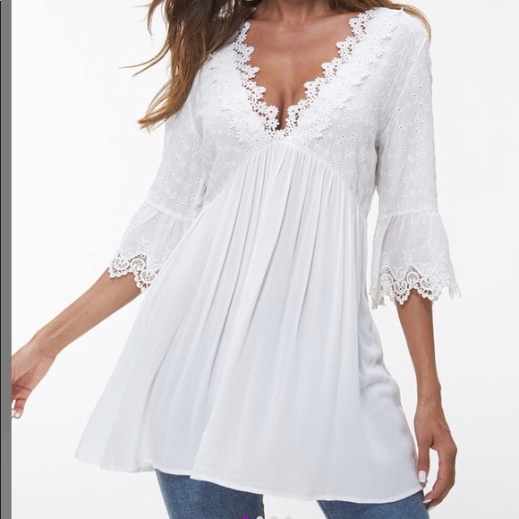 Maison Masallier Tops - 🔹French Daisy Lace Top #flowytop